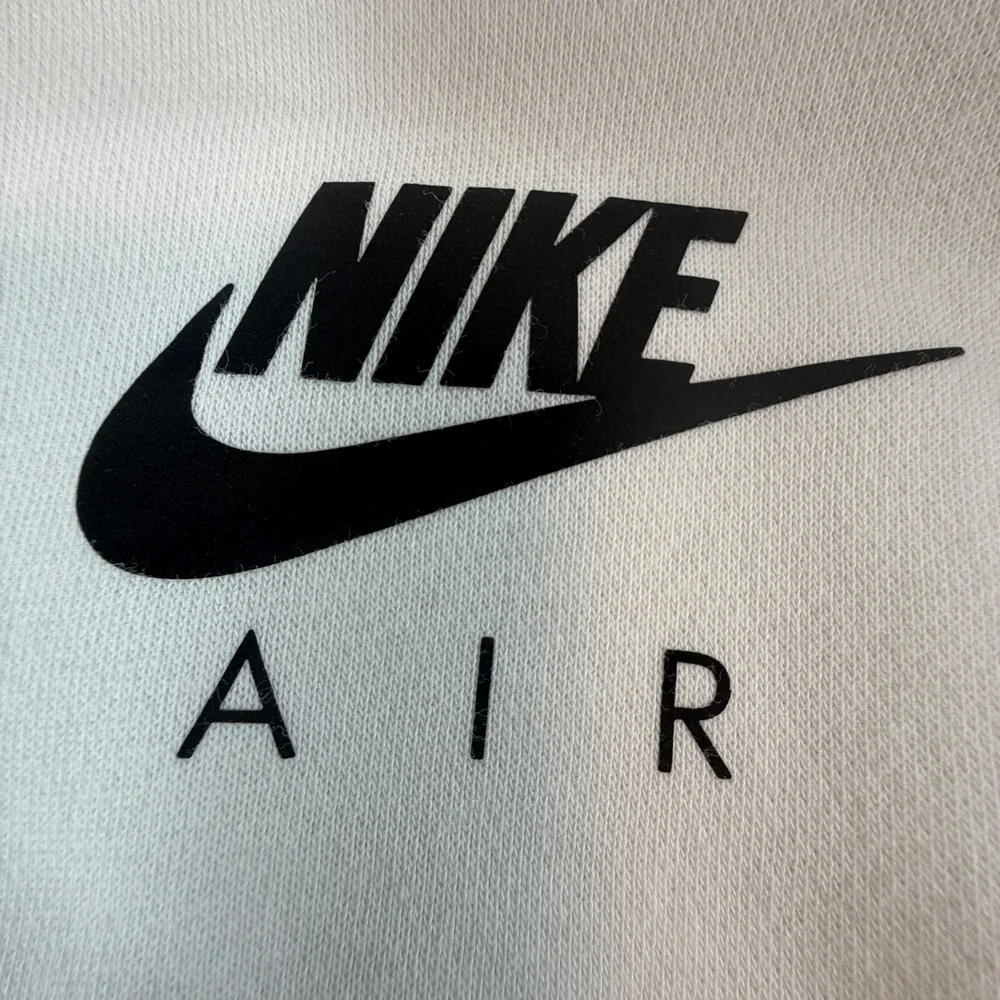 Nike air cropped